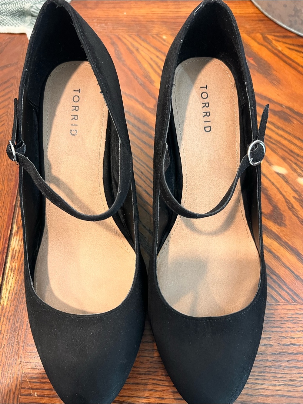 torrid Black Mary Jane Heeled Pumps with Ankle Strap